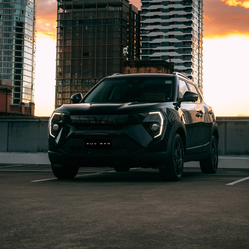 2026 Mahindra Motors XUV 3XO Black Anniversary Edition Front View